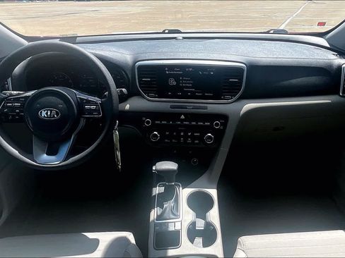 Used 2020 Kia Sportage LX w/ LX Popular Package AWD/4WD image 8