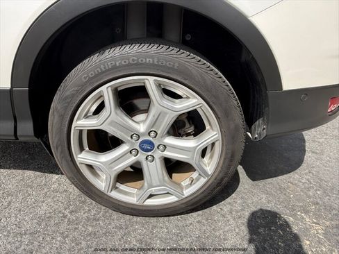 Used 2018 Ford Escape Titanium w/ Ford Safe & Smart Package AWD/4WD image 23