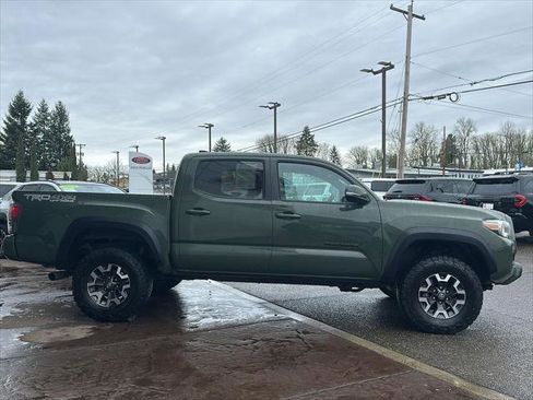 Certified 2021 Toyota Tacoma TRD Off-Road w/ Technology Package image 6