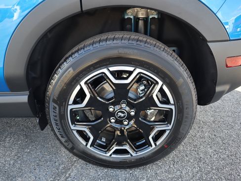 New 2025 Ford Bronco Sport Outer Banks image 11