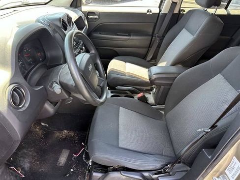 Used 2010 Jeep Patriot Sport FWD image 11
