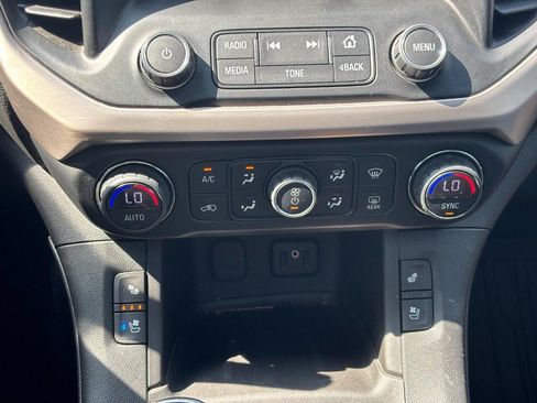 Used 2019 GMC Acadia Denali w/ Technology Package AWD/4WD image 26