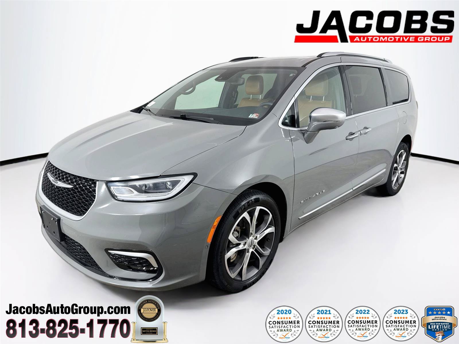 Used 2022 Chrysler Pacifica Pinnacle AWD/4WD image 1