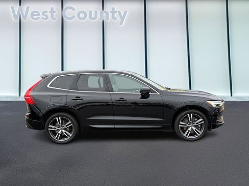 Used 2019 Volvo XC60 T6 Momentum w/ Premium Package image 2