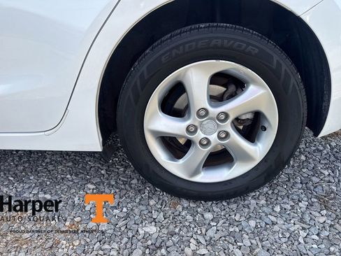 Used 2015 MAZDA MAZDA3 s Grand Touring w/ Technology Package image 19