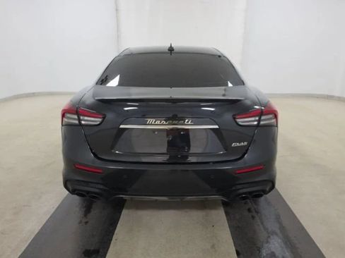 Used 2022 Maserati Ghibli Trofeo RWD image 12
