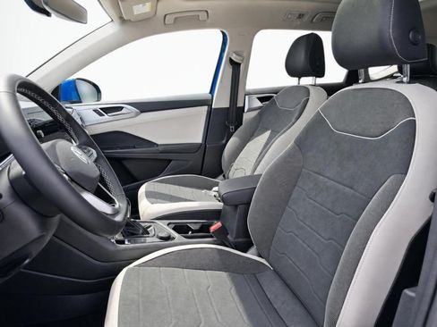 New 2026 Volkswagen Taos SE AWD/4WD image 20