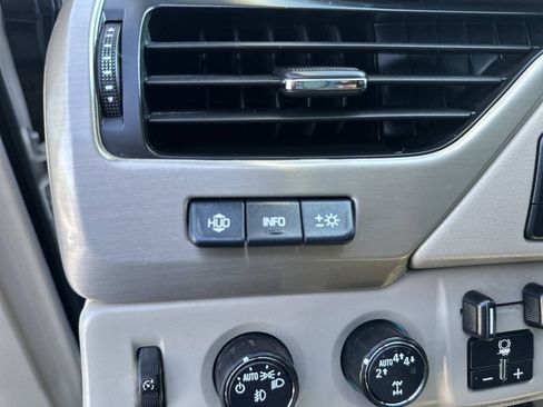 Used 2018 GMC Yukon Denali w/ Open Road Package AWD/4WD image 14