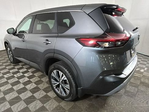 Used 2023 Nissan Rogue SV AWD/4WD image 5