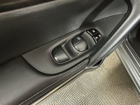 Used 2022 Nissan Rogue Sport S AWD/4WD image 11