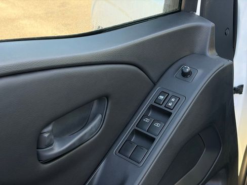 New 2026 Nissan Frontier SV image 13