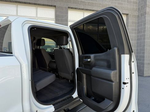 Used 2020 Chevrolet Silverado 1500 Custom Trail Boss w/ Custom Convenience Package AWD/4WD image 25