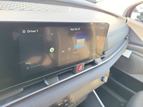 New 2026 Kia Carnival EX image 15