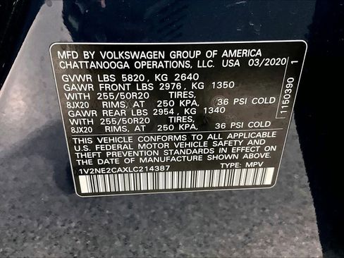 Used 2020 Volkswagen Atlas Cross Sport SEL Premium image 34