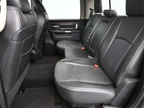 Used 2015 RAM 1500 Laramie image 19
