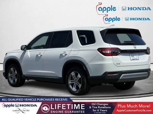 Used 2023 Honda Pilot EX-L image 4