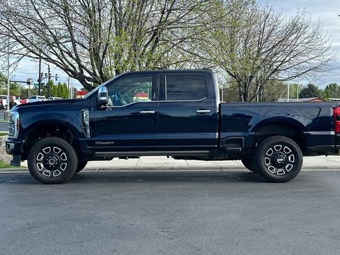 Certified 2024 Ford F350 Platinum w/ FX4 Off-Road Package AWD/4WD image 5