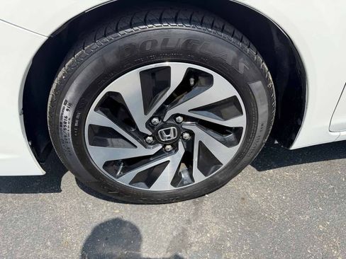 Used 2012 Honda Civic LX image 8