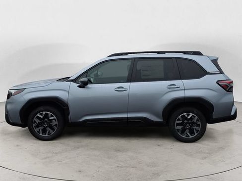 Used 2026 Subaru Forester Premium AWD/4WD image 2