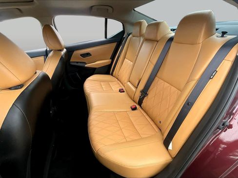 Used 2024 Nissan Sentra SV w/ SV Premium Package FWD image 19