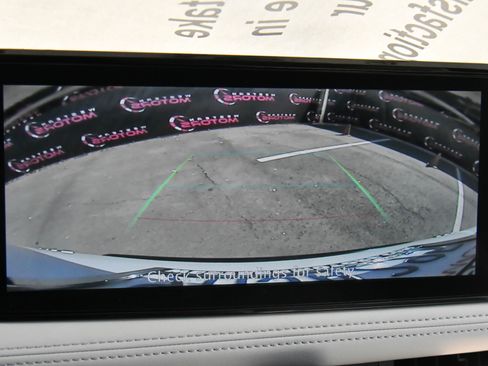 Used 2024 Nissan Ariya AWD image 18