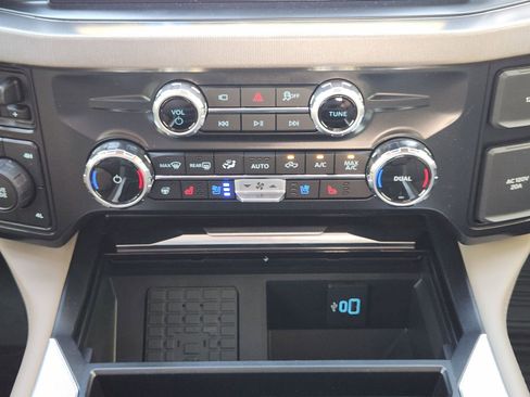 New 2026 Ford F350 Platinum w/ Platinum Plus Package image 19