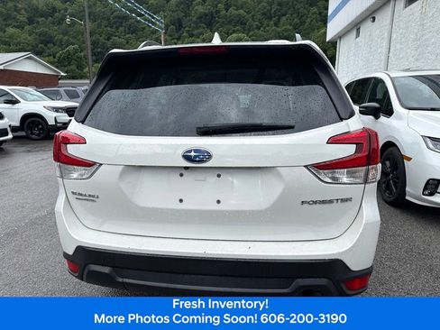 Used 2023 Subaru Forester Premium AWD/4WD image 7