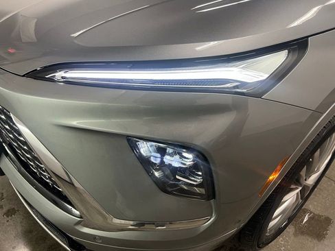 New 2026 Buick Enclave Avenir w/ Super Cruise Package image 9