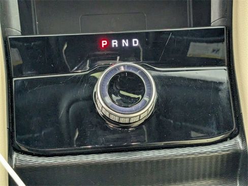 Used 2024 Jeep Grand Cherokee L Limited w/ Luxury Tech Group II image 24