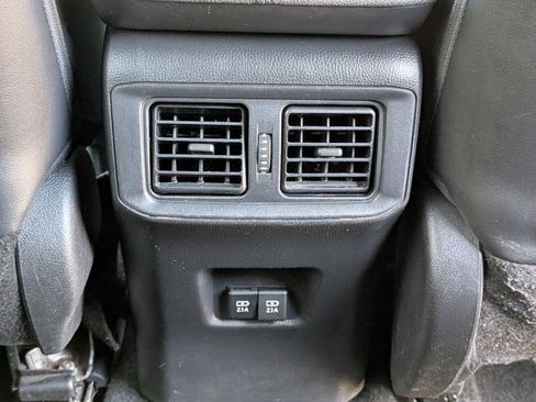 Used 2021 Toyota RAV4 XSE AWD/4WD image 18