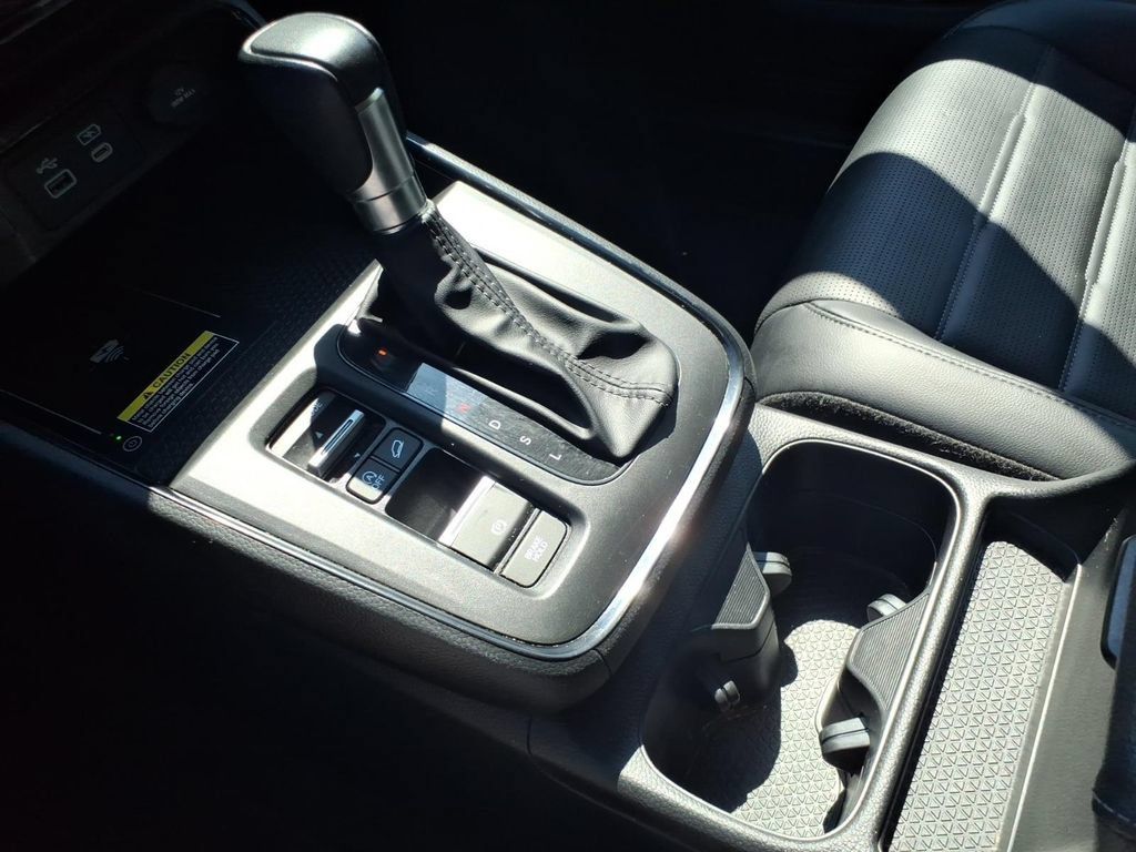 Used 2023 Honda CR-V EX-L image 17