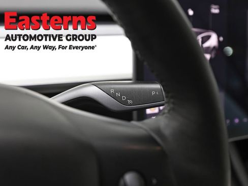 Used 2022 Tesla Model Y Long Range image 13