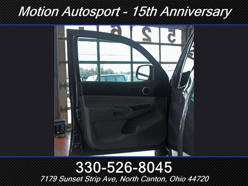 Used 2013 Toyota Tacoma 4x4 Access Cab V6 w/ SR5 Pkg image 14