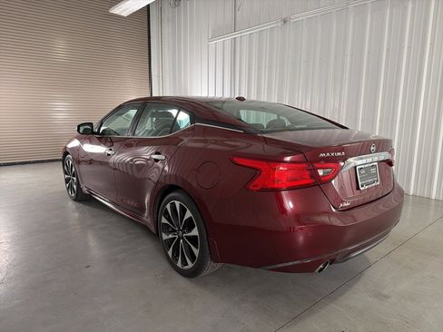Used 2017 Nissan Maxima SR image 4