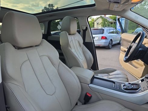 Used 2012 Land Rover Range Rover Evoque Pure Plus image 26