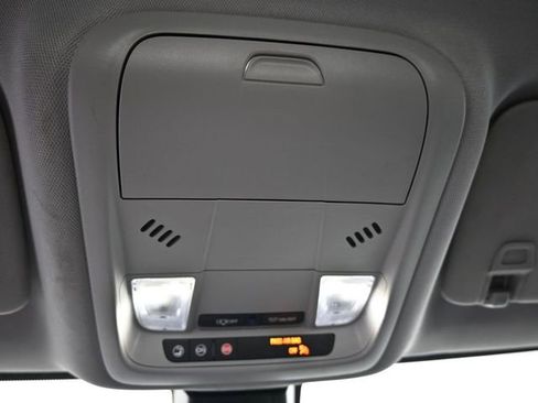 Used 2024 Chevrolet Blazer LT image 36