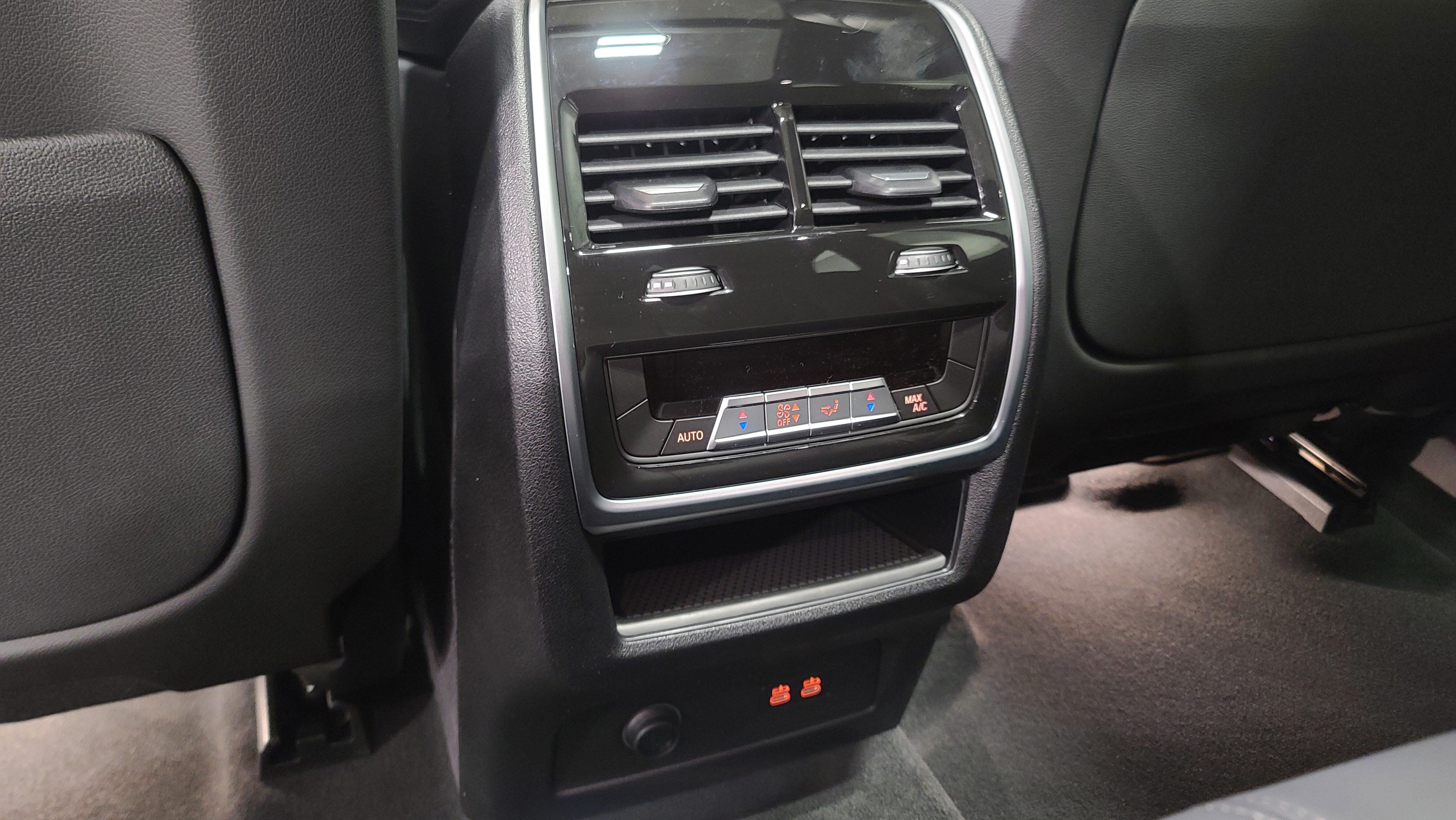 Used 2026 BMW X5 sDrive40i w/ M Sport Package RWD image 30