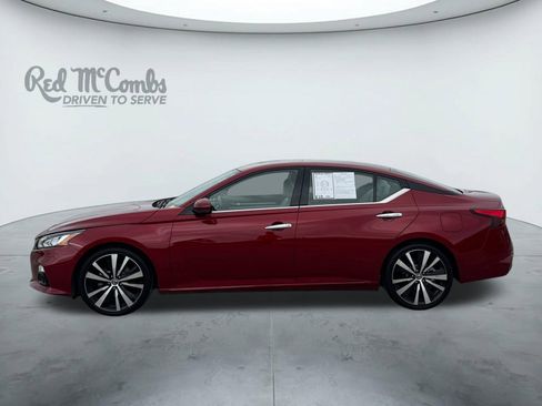 Used 2019 Nissan Altima 2.5 Platinum image 2