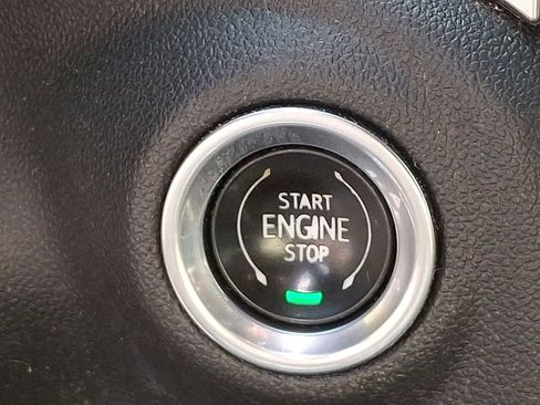 Used 2020 Chevrolet Silverado 1500 LTZ image 24