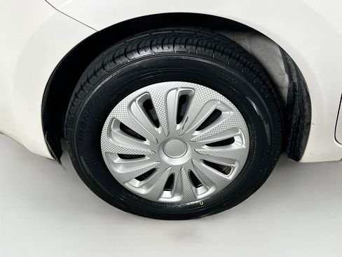 Used 2014 Nissan Versa Note S FWD image 11