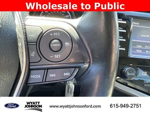 Used 2020 Toyota Camry SE image 30