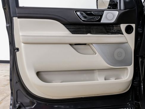 Used 2022 Lincoln Navigator Black Label image 48
