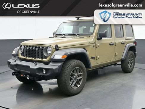 Used 2025 Jeep Wrangler Unlimited Sport AWD/4WD image 4