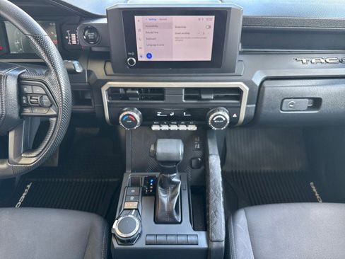 Used 2024 Toyota Tacoma SR image 10