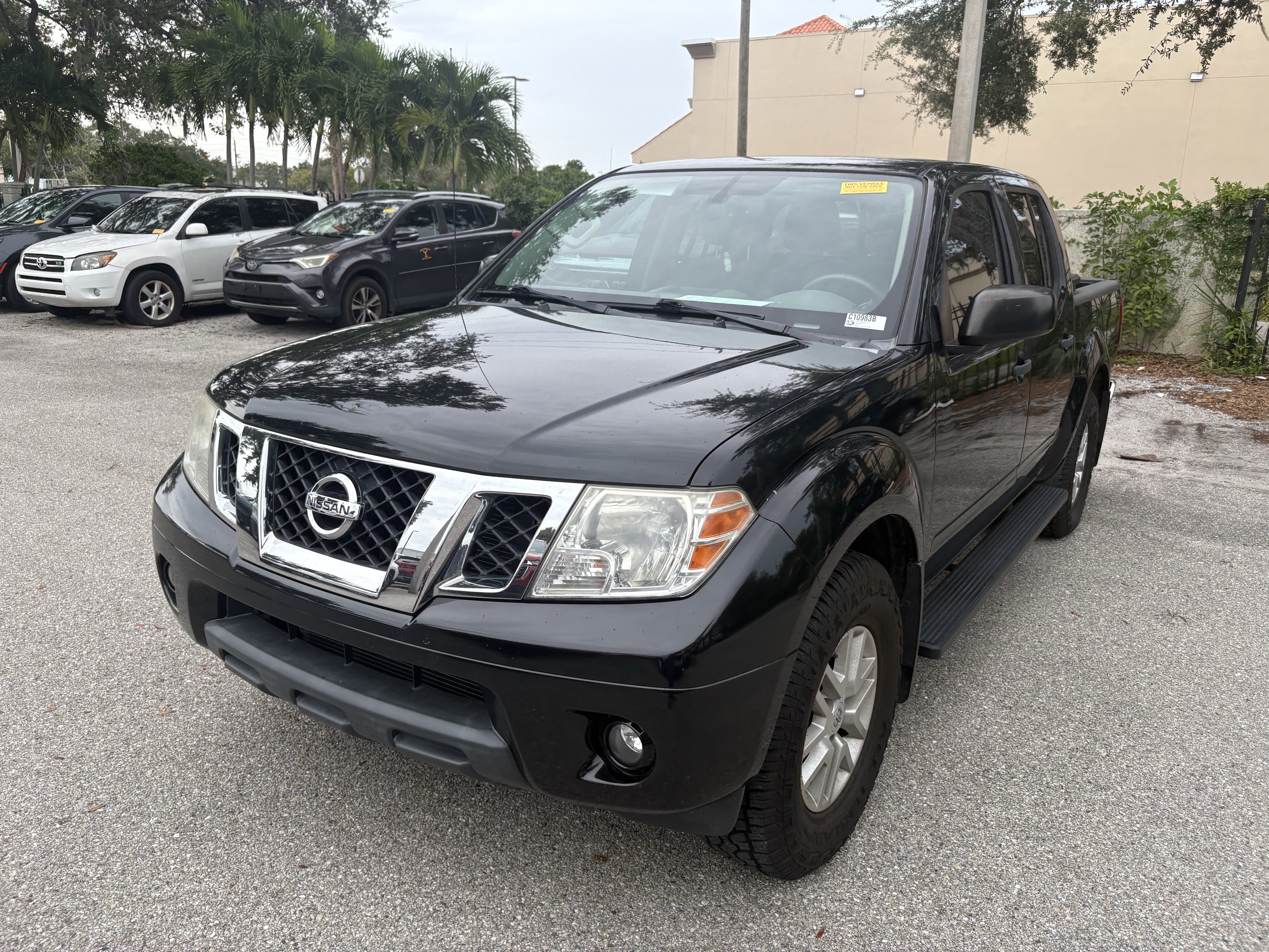 Used 2019 Nissan Frontier SV w/ Value Truck Package RWD image 3
