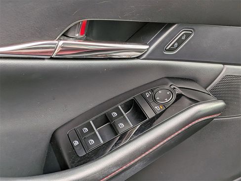 Used 2025 MAZDA CX-30 AWD 2.5 S w/ Preferred Package image 13