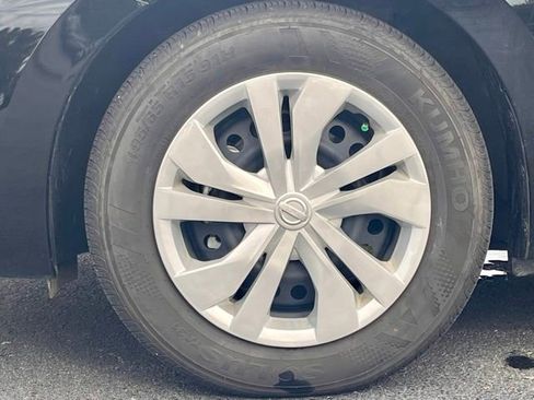 Certified 2025 Nissan Versa S image 20