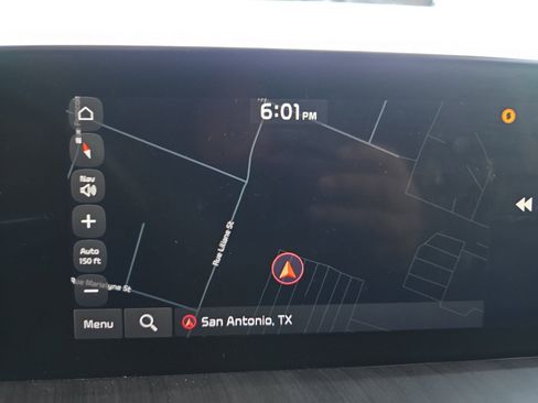 Certified 2023 Kia Telluride EX w/ EX Captain's Chair Package image 11