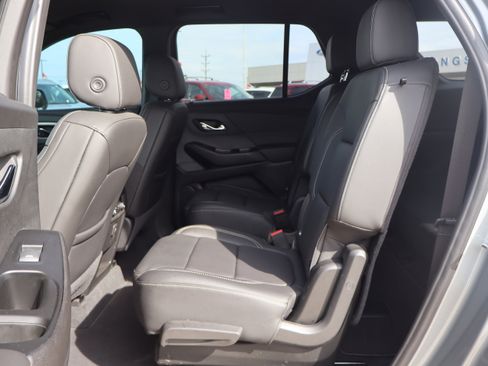 Used 2023 Chevrolet Traverse LT AWD/4WD image 10