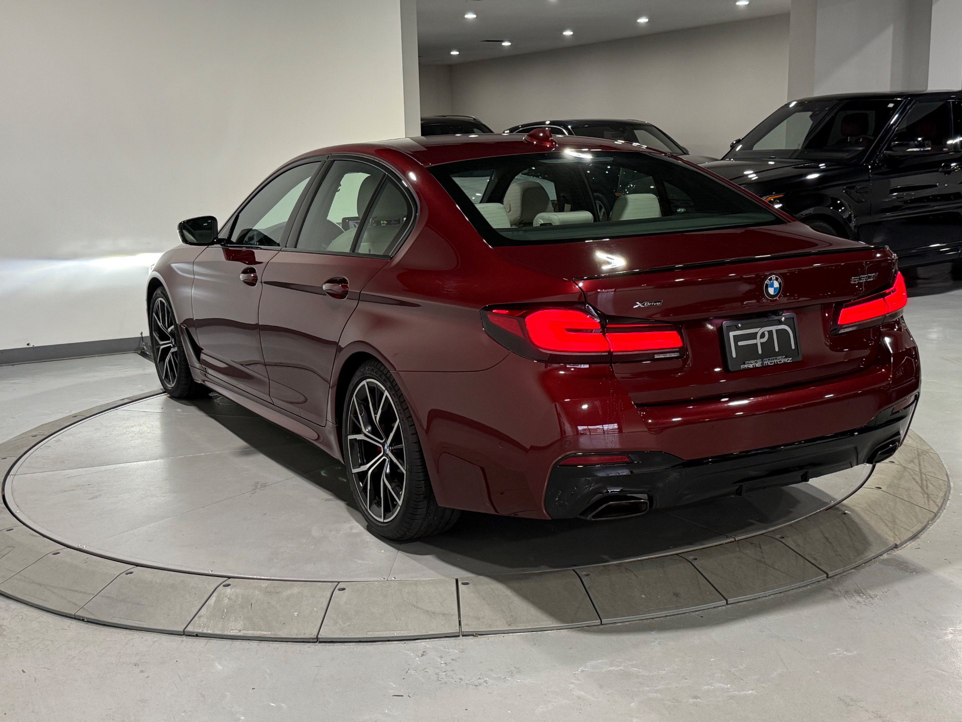 Used 2023 BMW 530i xDrive w/ M Sport Package AWD/4WD image 14